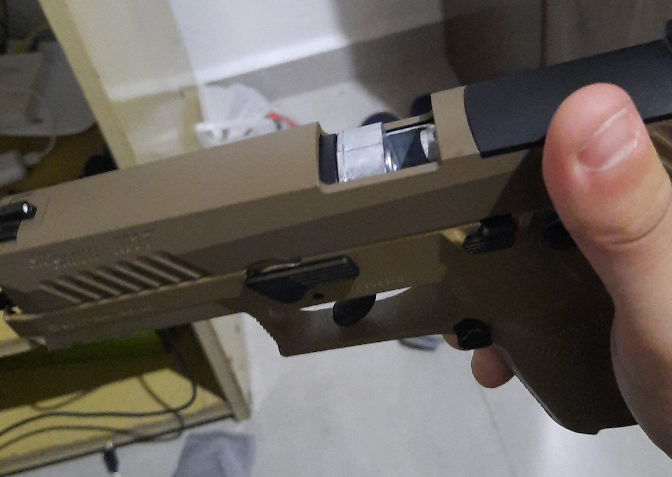 Pistola Sig Sauer P320 M17 Tan Co2 Chumbinho 4,5mm