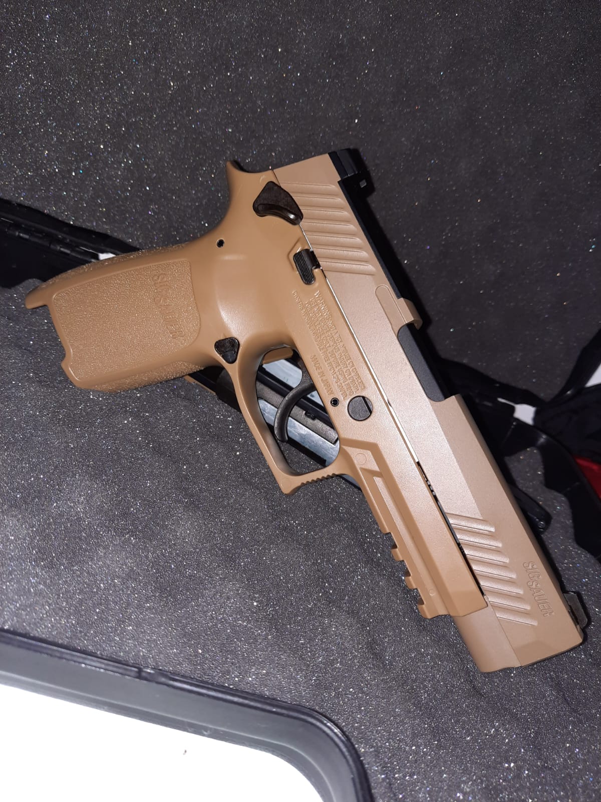 Pistola Sig Sauer P320 M17 Tan Co2 Chumbinho 4,5mm