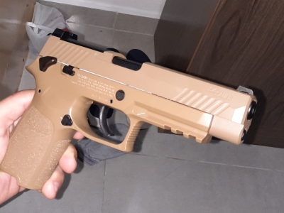 Pistola Sig Sauer P320 M17 Tan Co2 Chumbinho 4,5mm