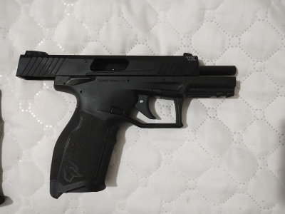 Pistola Taurus TX22 .22 LR ~ 500 tiros