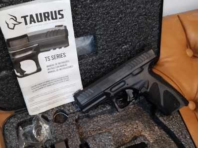 Taurus TS9 9mm